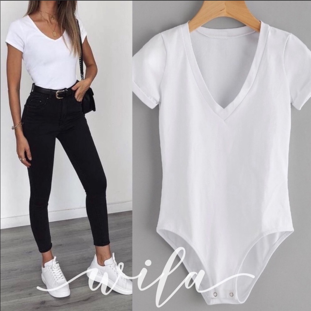 🖤 v neck bodysuit